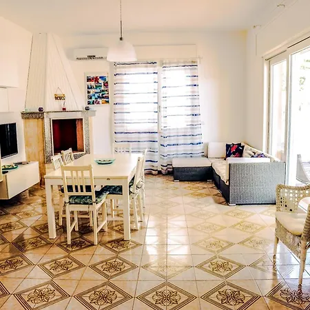 Casadamarepg Gallipoli *